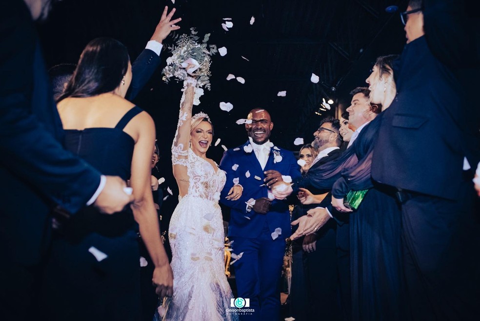 Aline e o marido, Rafael Aquino — Foto: Reprodução/Instagram