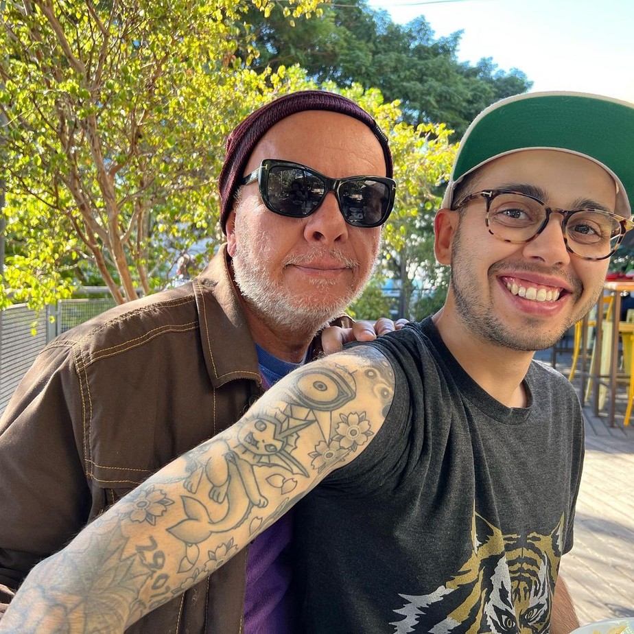 Tas e sales
