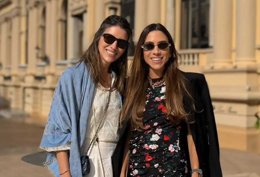 Patrícia e Rebeca Abravanel curtem viagem em família pela Riviera ...