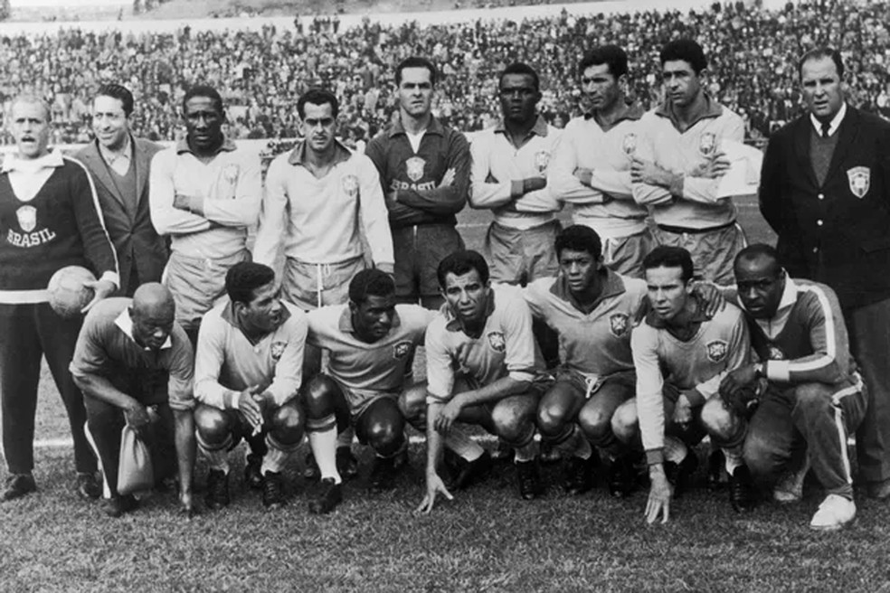 Seleção Brasileira na Copa de 1962: Gilmar, Djalma Santos, Mauro, Zozimo, Nilton Santos, Zito, Didi, Garrincha e Zagallo — Foto: Getty Images