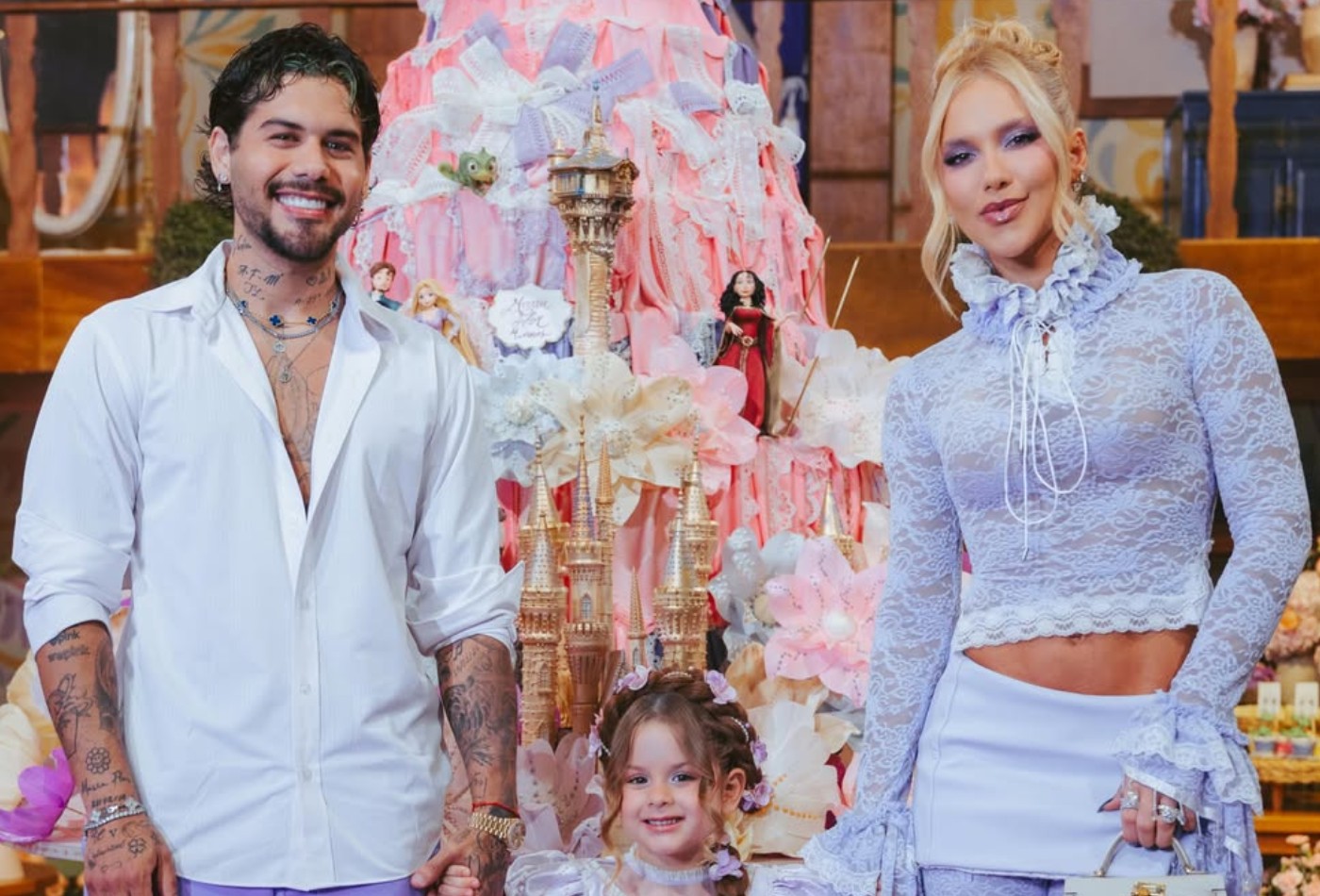 Atriz que interpretou Elsa na festa de Maria Flor esclarece 'clima' entre Virginia e Zé Felipe; confira!