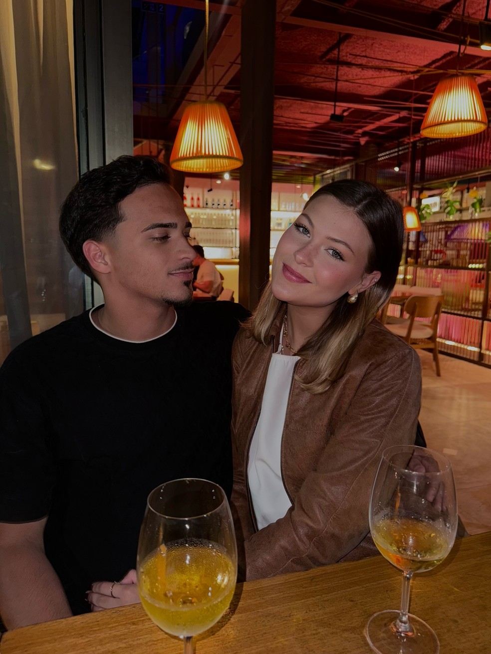 Nikki Meneghel e o namorado, João Vitor Peçanha — Foto: Reprodução/Instagram