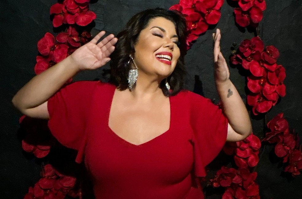 Fabiana Karla tem tatuagem no pulso esquerdo inspirada na personagem Madá, seu papel em 'Verão 90' (Globo, 2019) — Foto: Reprodução/Instagram