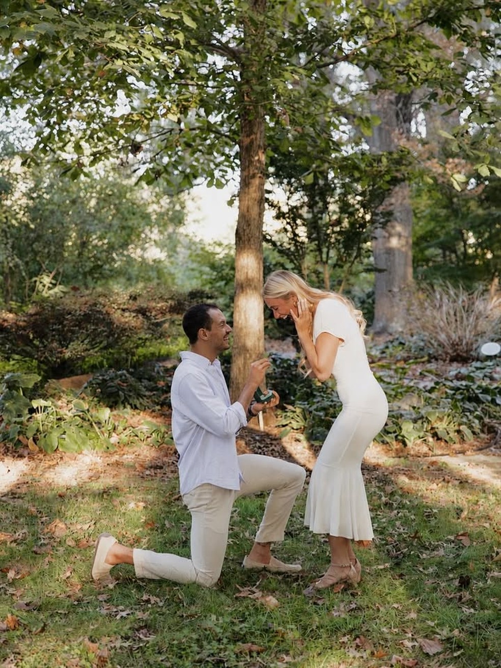 Guilherme Caribé pede namorada norte-americana em casamento — Foto: Reprodução/Instagram
