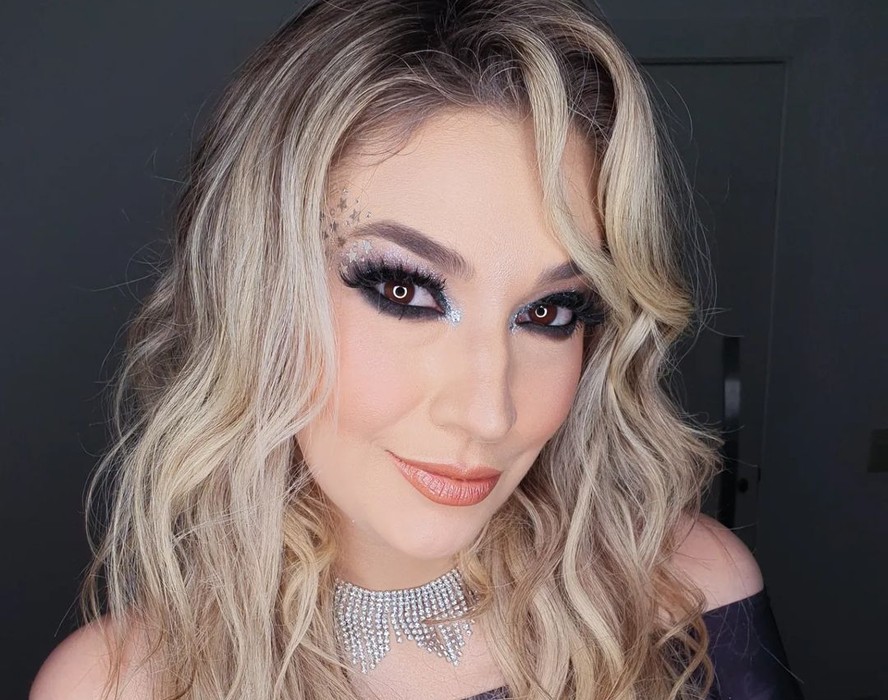 Ex-BBB Marília Miranda apresenta marca de maquiagem 'Marília Bonita