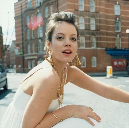 Saiba tudo sobre: Lily Allen