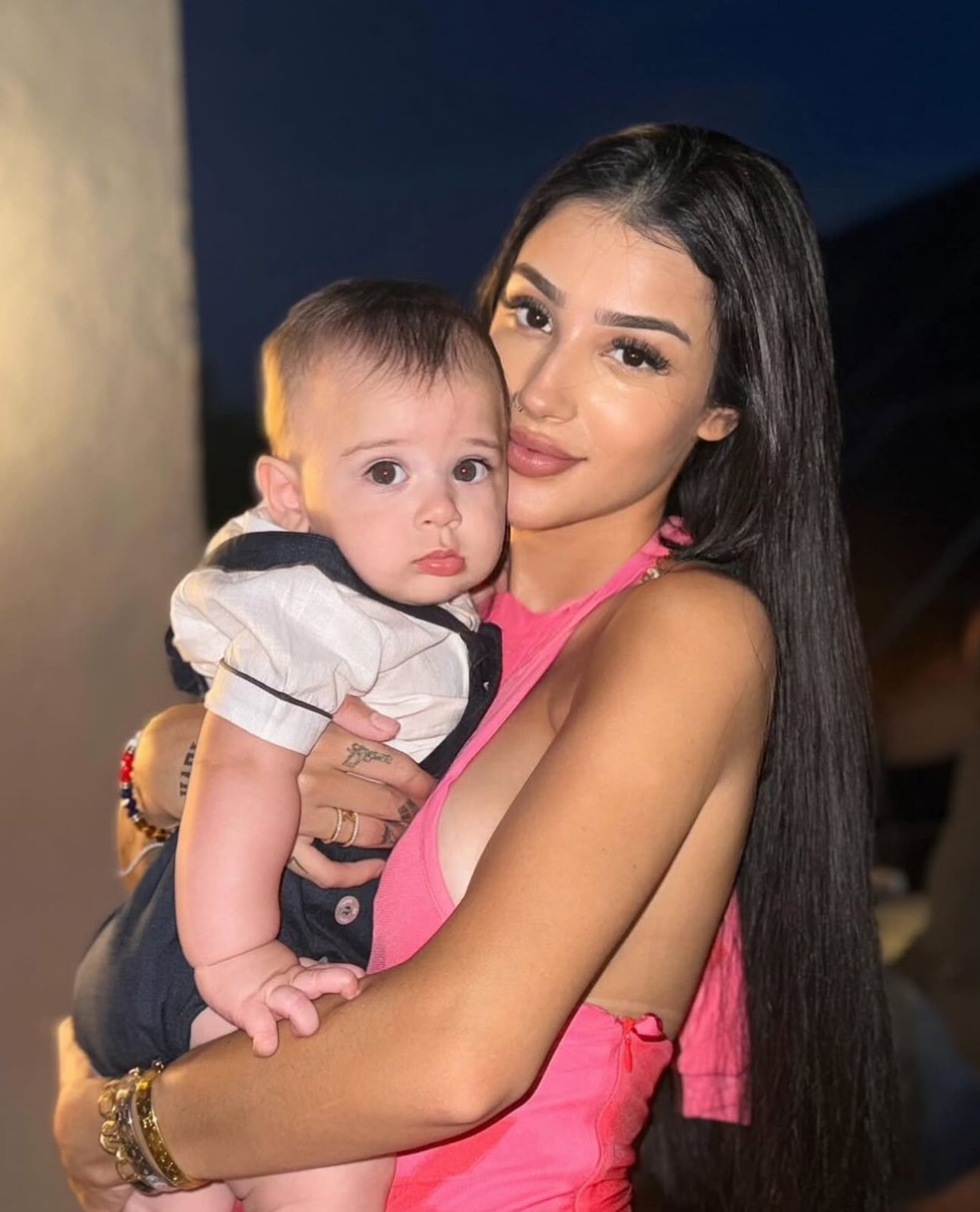 Bia Miranda e o filho, Kaleb &mdash; Foto: Reprodu&ccedil;&atilde;o/Instagram