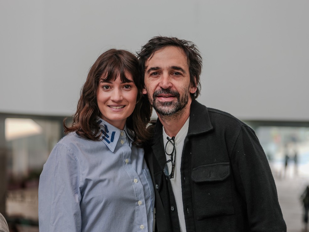 Julio Andrade e a esposa, Elen Clarice — Foto: Tomzé Fonseca/Agnews