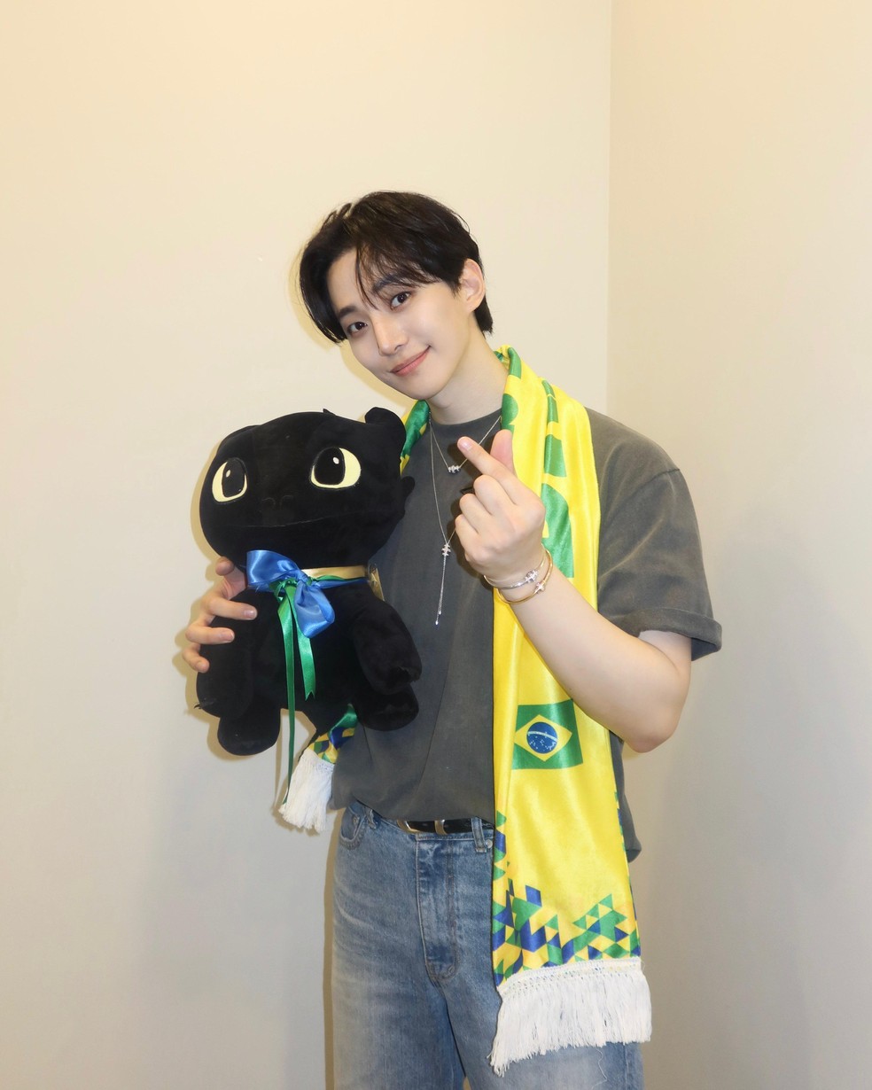 Lee Junho — Foto: reprodução/X