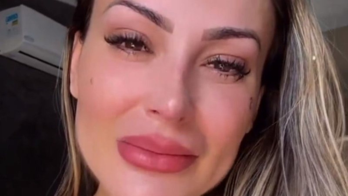 Andressa Urach Revela Pausa Urgente na Carreira para Priorizar Saúde Mental: Um Desabafo Emocionante