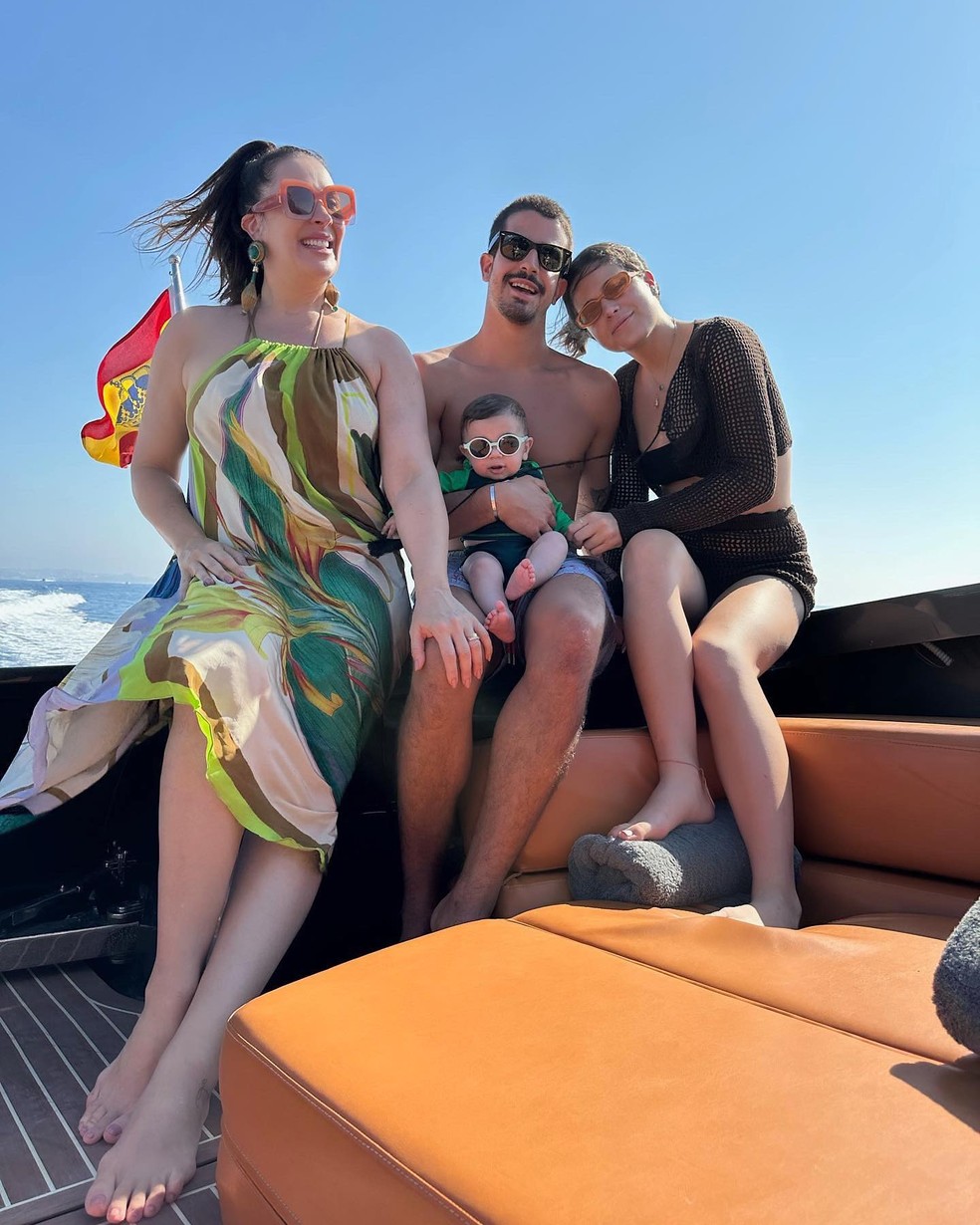 Claudia Raia, Luca, Enzo e Sophia — Foto: Reprodução/Instagram