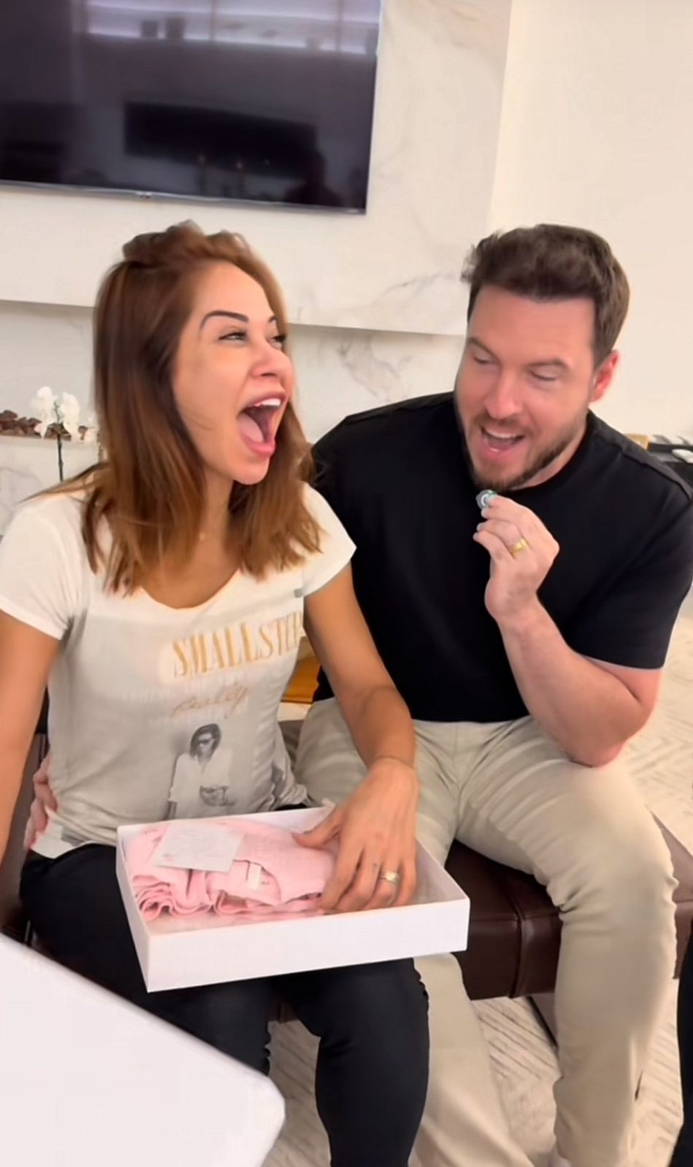 Maira Cardi e Thiago Nigro descobrem gênero de bebê — Foto: Reprodução/Instagram
