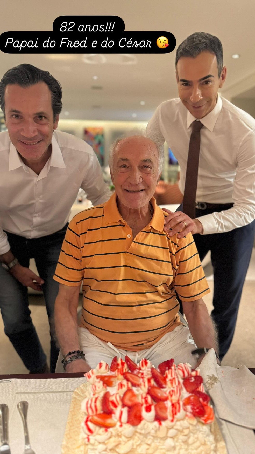 Cesar Tralli comemora o aniversário de 82 anos do pai com Ticiane Pinheiro e o irmão, Frederico Tralli — Foto: Reprodução/Instagram