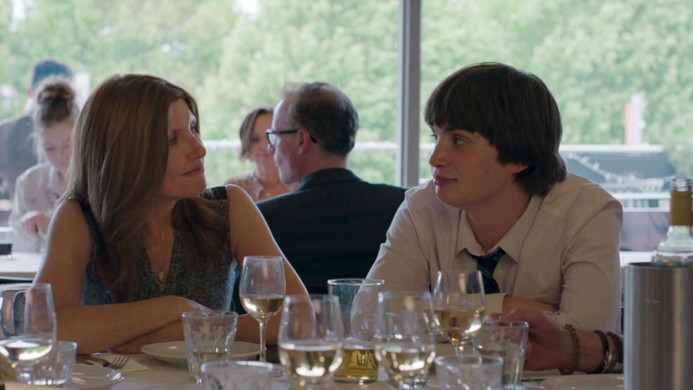 Sharon Horgan e Aran Murphy em 'Youth' — Foto: Divulgação