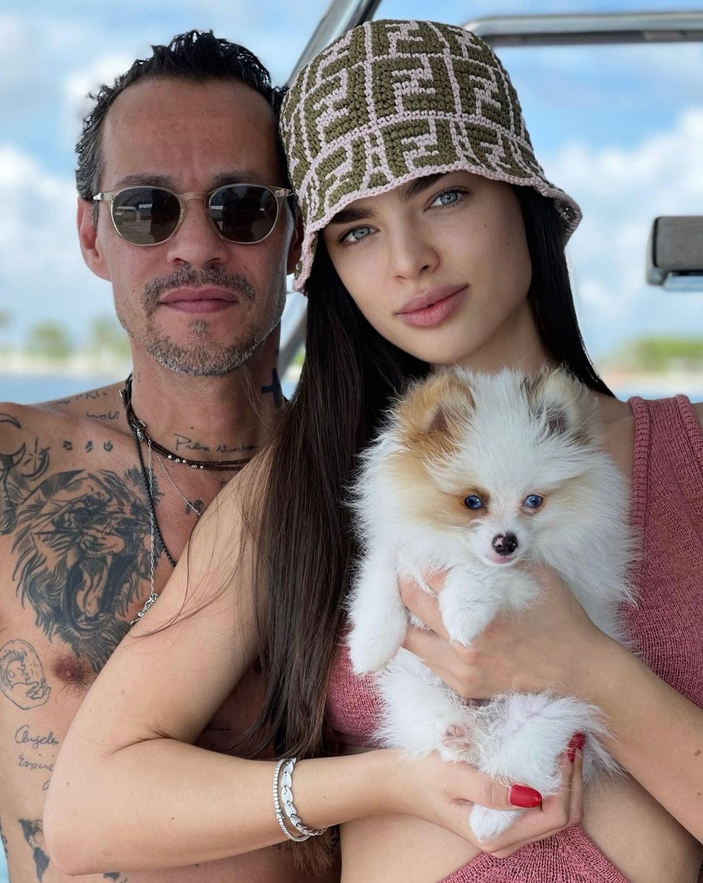 Ex de JLo, Marc Anthony se casa com Nadia Ferreira em cerimônia em Miami