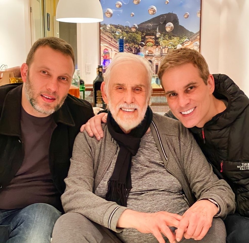 Francisco Cuoco com os filhos Rodrigo e Diogo â€” Foto: ReproduÃ§Ã£o/Instagram Francisco Cuoco