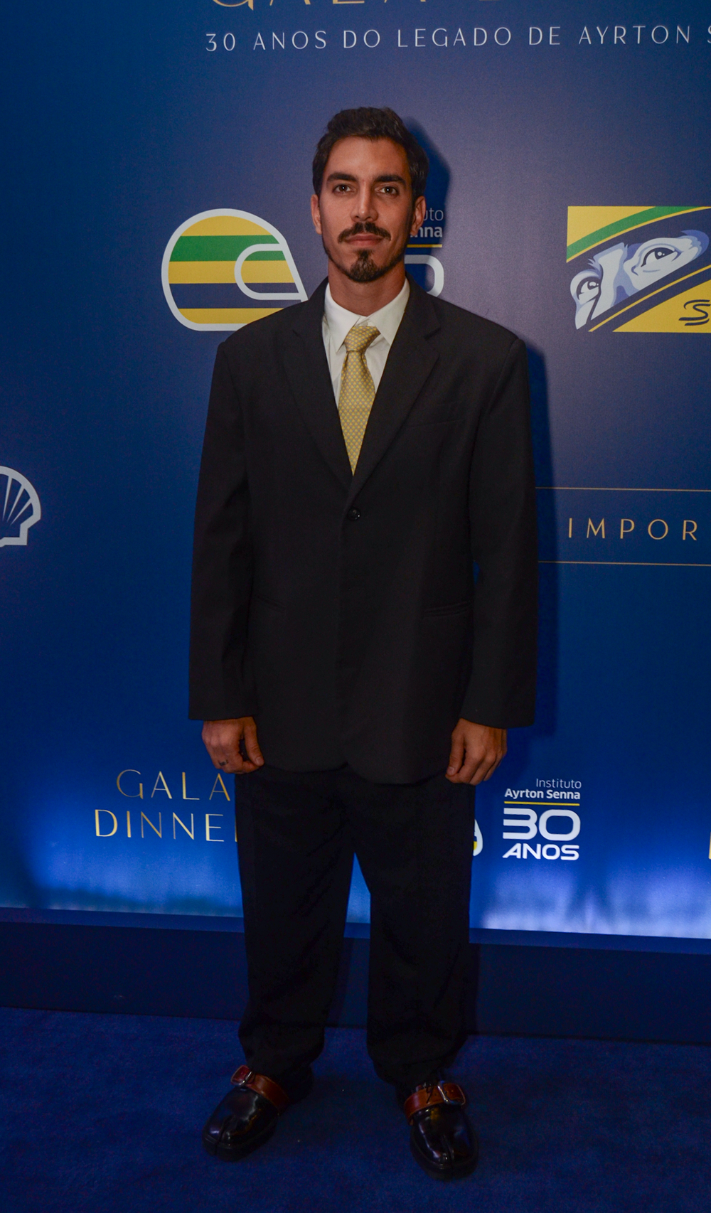 Famosos prestigiam 30 anos do legado de Ayrton Senna em jantar de gala
