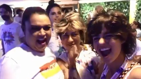 Nanda Costa posta vídeo com Preta Gil após diagnóstico de câncer da cantora: "Preciosa para o Brasil"