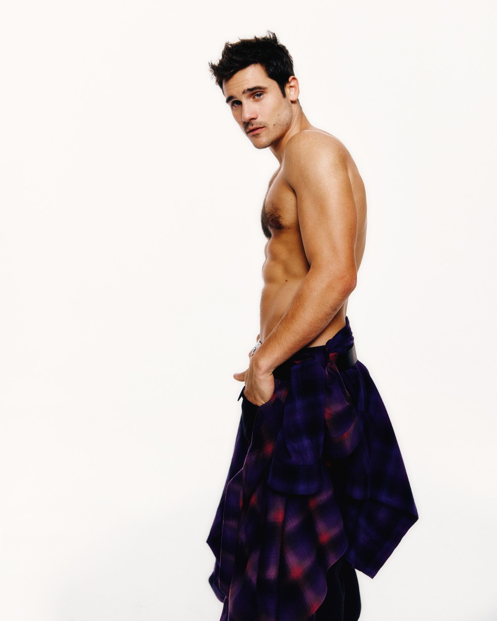 Nicolas Prattes &mdash; Foto: @mar___vin