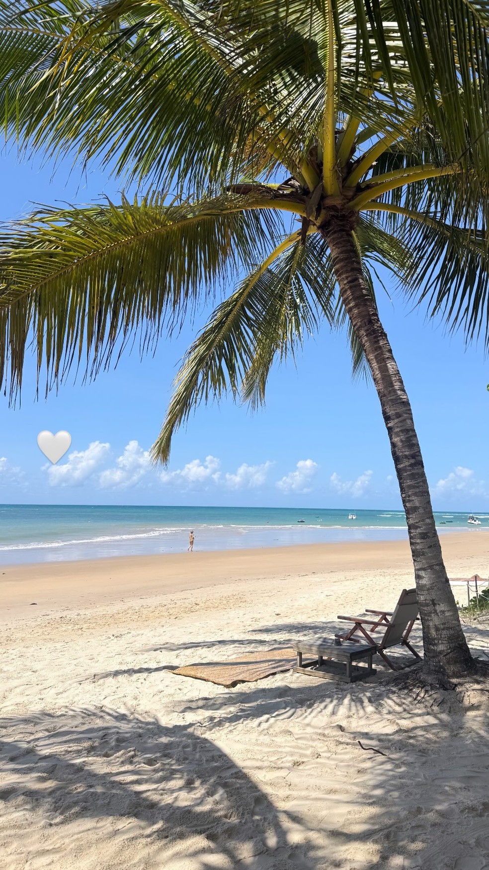 Isis Valverde compartilhou cliques em Trancoso — Foto: Reprodução/Instagram