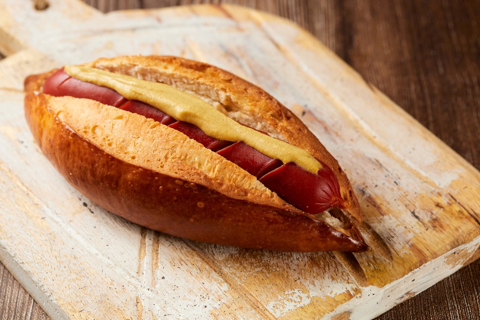 Hot dog, da Padaria St Chico — Foto: Rodolfo Regini