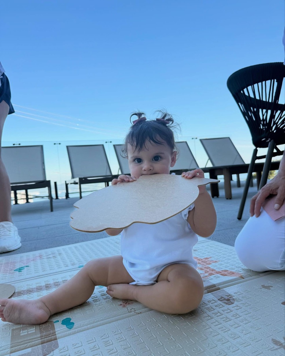 Neymar compartilha foto das filhas, Helena e Mavie — Foto: Reprodução/Instagram