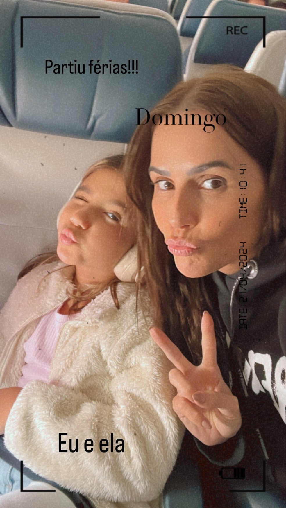 Deborah Secco e a filha, Maria Flor, se hospedam em pousada em Noronha — Foto: Reprodução/Instagram
