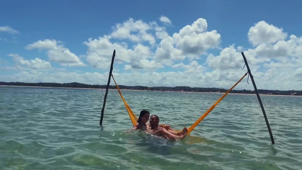 Jade Picon e André Lamoglia em viagem romântica a São Miguel dos Milagres, em Alagoas — Foto: Reprodução/Instagram