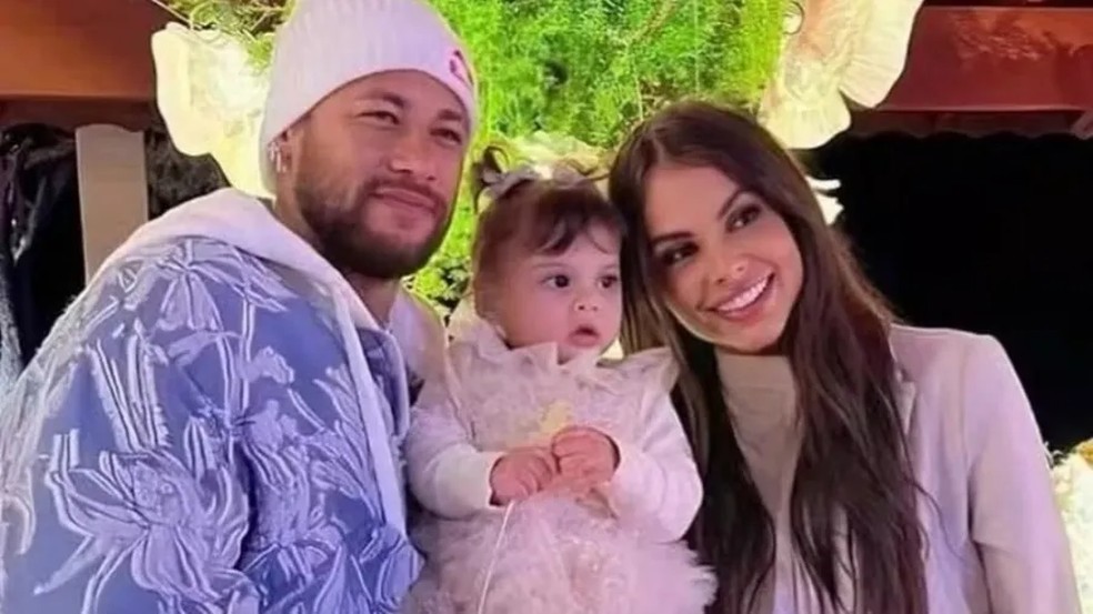 Amanda Kimberlly tem uma filha, Helena, com Neymar — Foto: Reprodução/Instagram