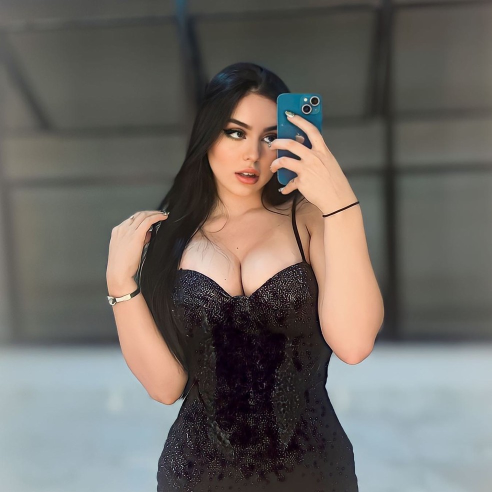 Bella Angel antes de intervenções estéticas — Foto: Reprodução: Instagram