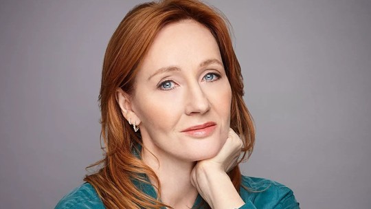 J.K. Rowling diz que astros de Harry Potter são 'desprezíveis'