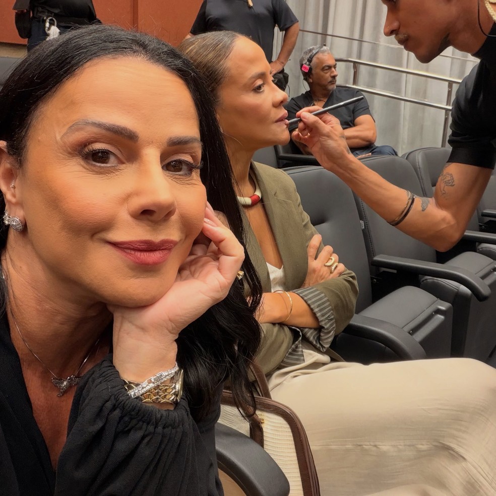 Viviane Araujo e Aline Borges nos bastidores de gravação de 'Arcanjo Renegado' — Foto: Reprodução/Instagram