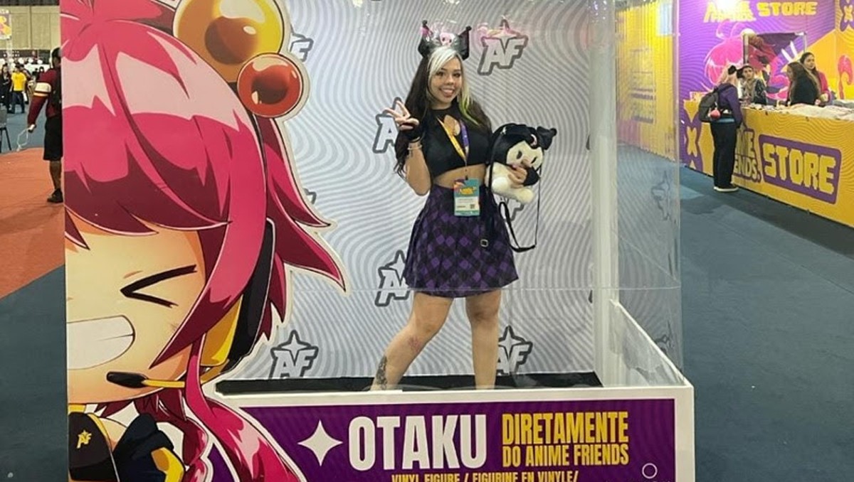 Cosplayer do Miss Bumbum fala de suas presas reais de vampiro: 'Costumo ...