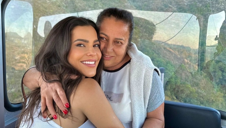 Emilly Araújo consegue resgate para tios no Rio Grande do Sul após 2 ...