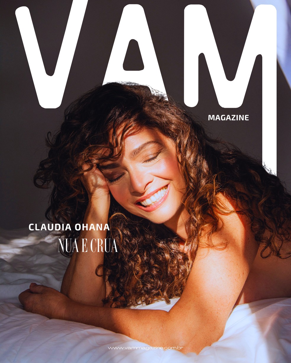 Claudia Ohana posa nua e avalia 'Saí do meu casulo narcisista'