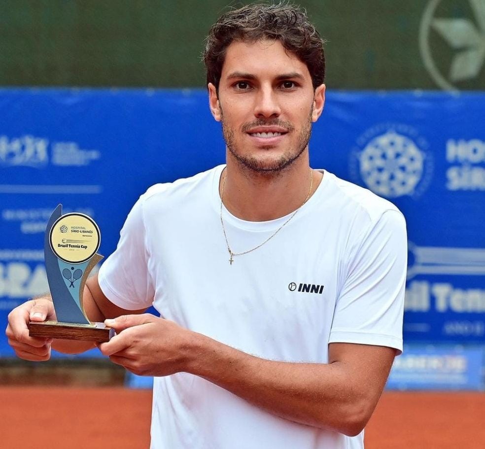 Dudu Ribeiro, campeão simples e em duplas em São Paulo — Foto: Reprodução do Instagram