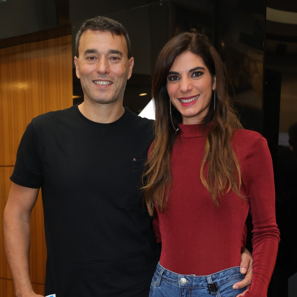 André Rizek brinca sobre casamento com Andréia Sadi: 'Sobreviver a uma ...