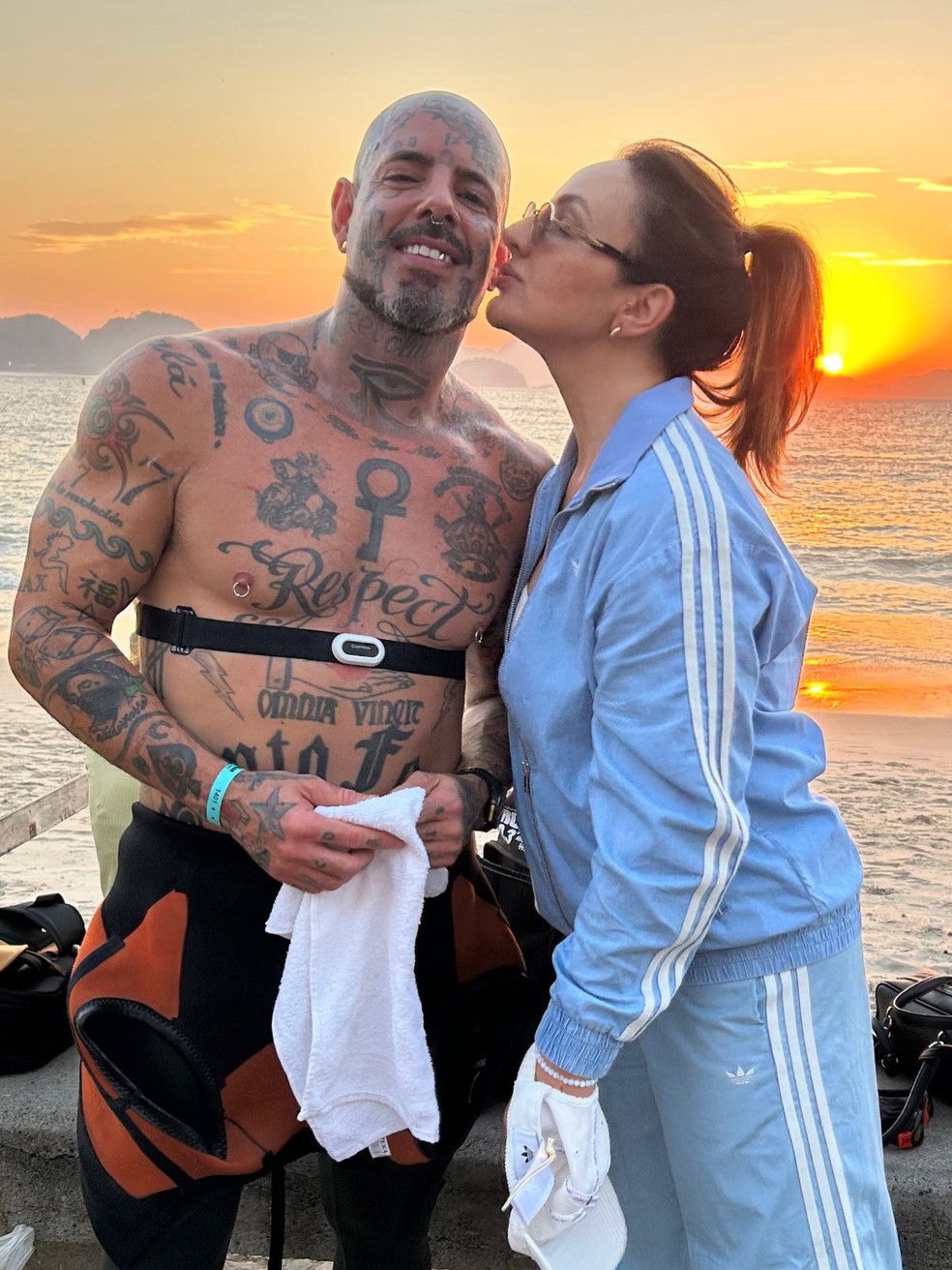 Tico Santta Cruz com a esposa, Luciana — Foto: Reprodução/Instagram