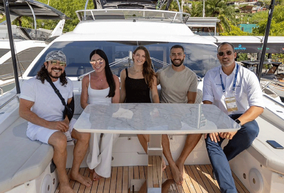 Bell Marques no barco com a família — Foto: Divulgação