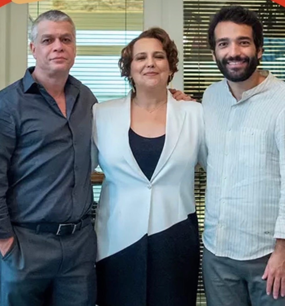 Fabio Assunção, Ana Beatriz Nogueira e Humberto Carrão nos bastidores de 'Todas as Flores' — Foto: Reprodução/Instagram