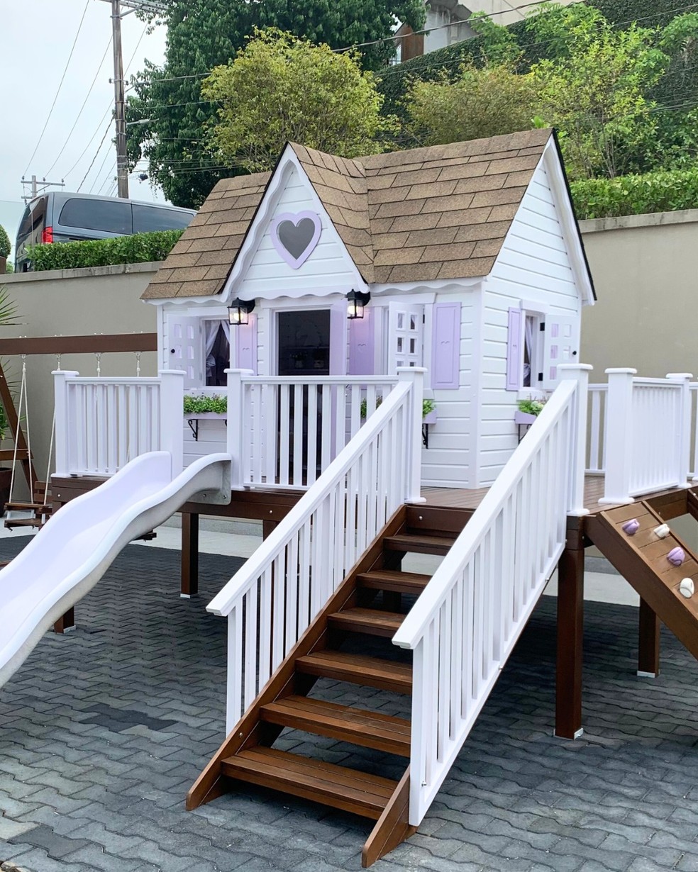 Casinha de brinquedo de Mavie e Mel — Foto: Reprodução | Instagram
