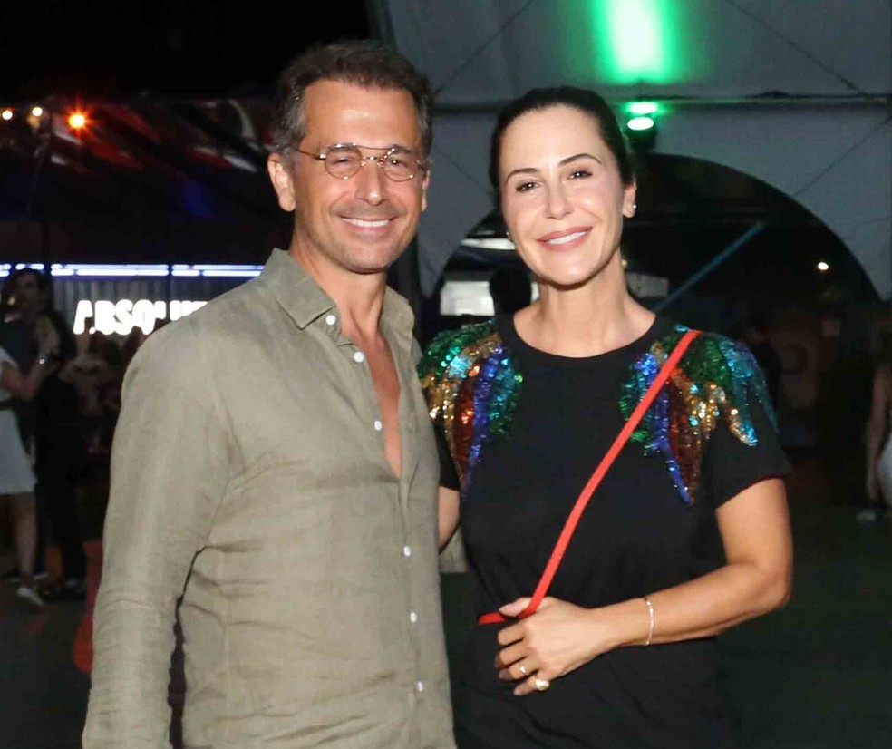 Guilhermina Guinle faz trilha com o marido, irmão de Giovanna Antonelli