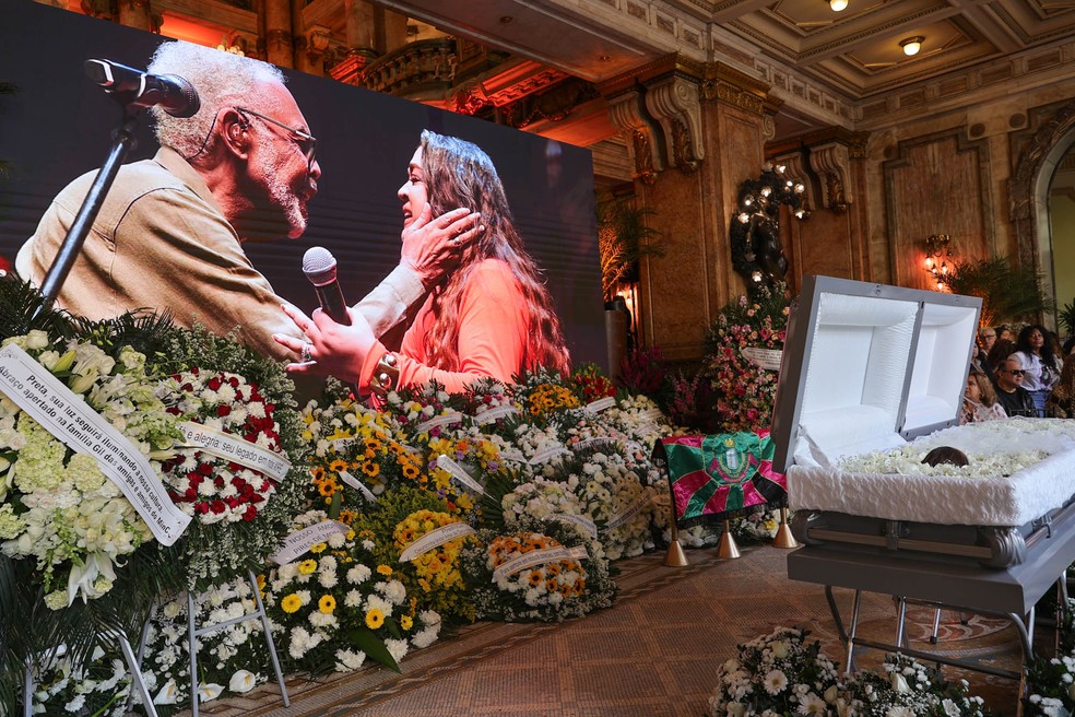 Confira as imagens mais tocantes do velório de Preta Gil — Foto: Manuela Scarpa/BrazilNews