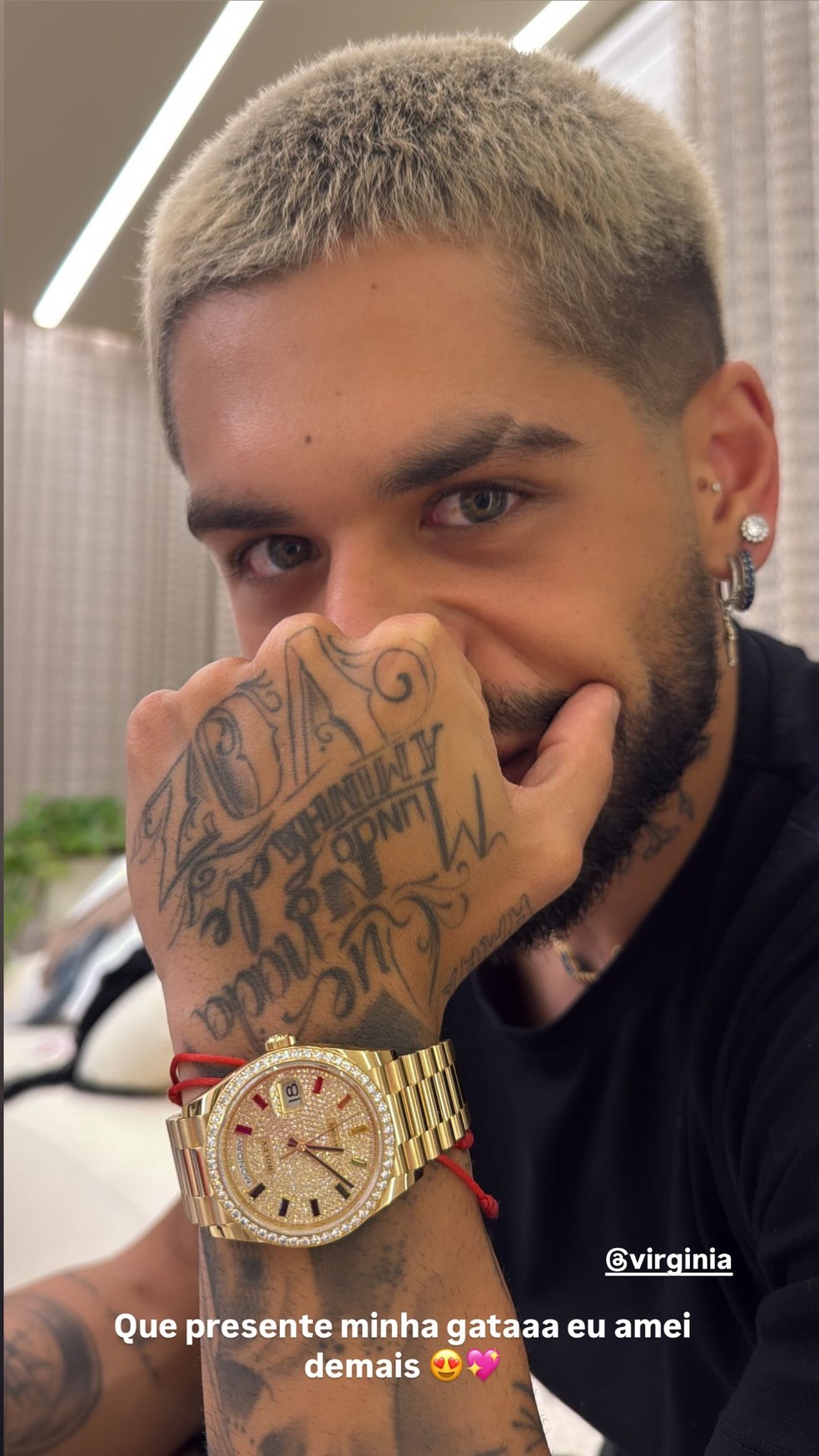 Zé Felipe ganha Rolex de Virginia — Foto: Reprodução/ Instagram