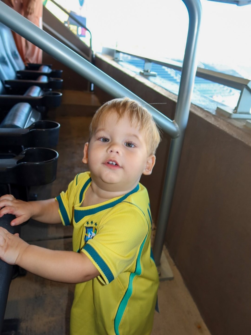 Virginia Fonseca leva os filhos pela 1ª vez ao jogo do Brasil — Foto: Reprodução/Instagram