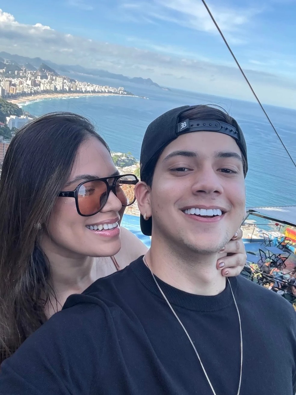 L&eacute;o Foguete e a noiva, Ihandra Martins &mdash; Foto: Reprodu&ccedil;&atilde;o/Instagram