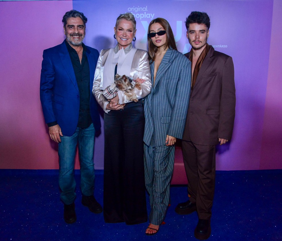 Junno Andrade, Xuxa, Sasha Meneghel e João Figueiredo — Foto: Webert Belicio/AgNews