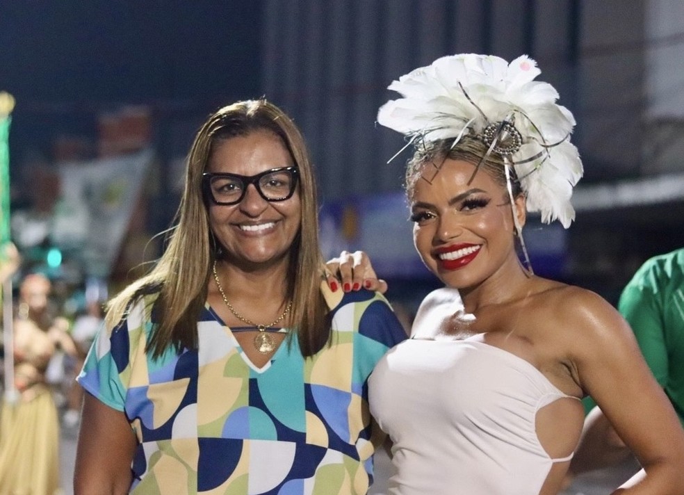 Quitéria com a agente e amiga Rosângela Melo — Foto: Arquivo Pessoal