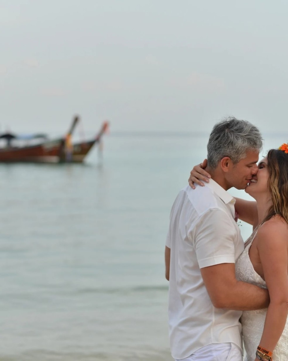 Otaviano Costa relembra renovação de votos com Flávia Alessandra às vésperas de 20 anos de casamento — Foto: Reprodução/Instagram