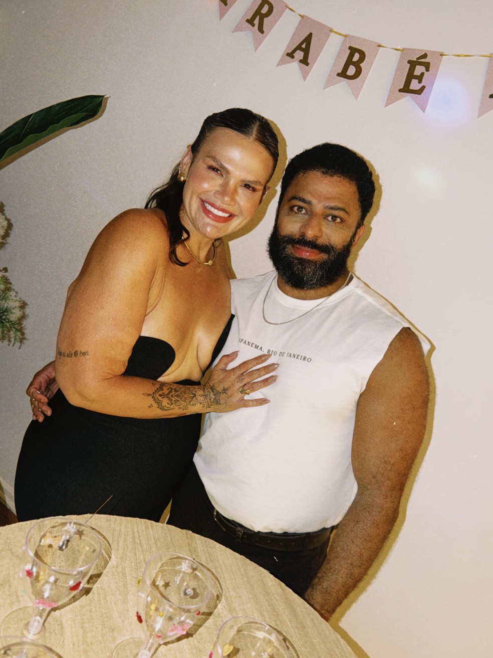 Thais Carla mostra fotos da festa de 35 anos: 'Do jeitinho que eu queria' — Foto: Reprodução/Instagram